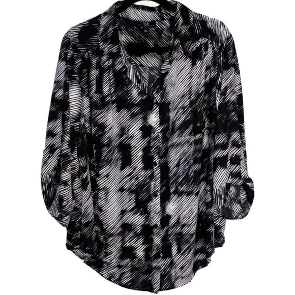 AGB WOMAN BUTTON UP BLOUSE - BLACK & WHITE - Picture 5 of 5